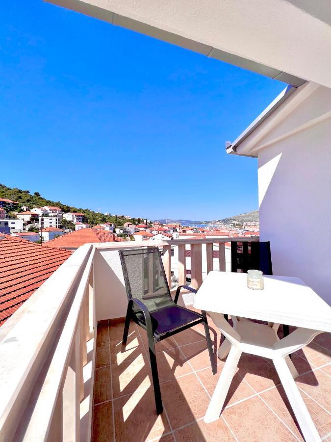 Apartments MDK Kate Trogir Bagian luar foto